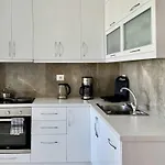 Lägenhet White - Malgorzata Sarandë