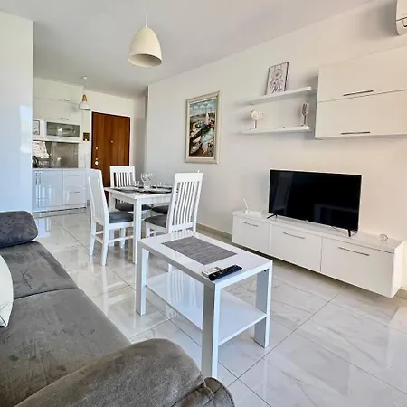White - Malgorzata Apartamento Sarandë