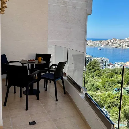 Appartement White - Malgorzata Sarandë