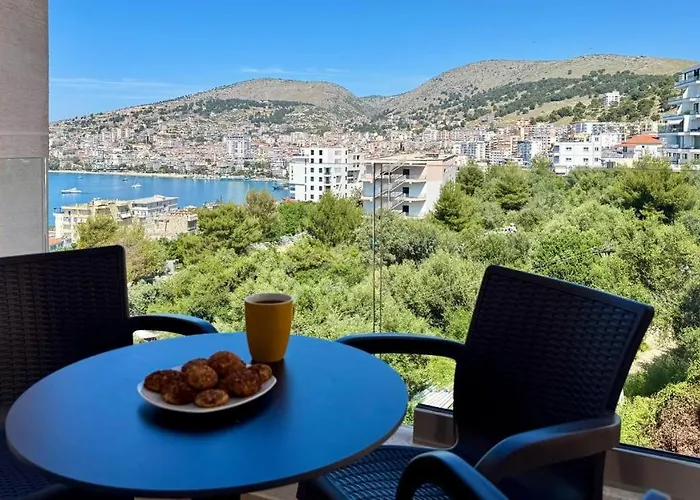 White - Malgorzata Daire